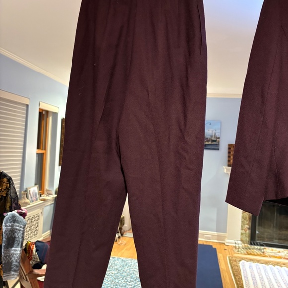 EUC Valerie Stevens 100% Wool Deep Purple Pant Suit Size 8 - Picture 3 of 5
